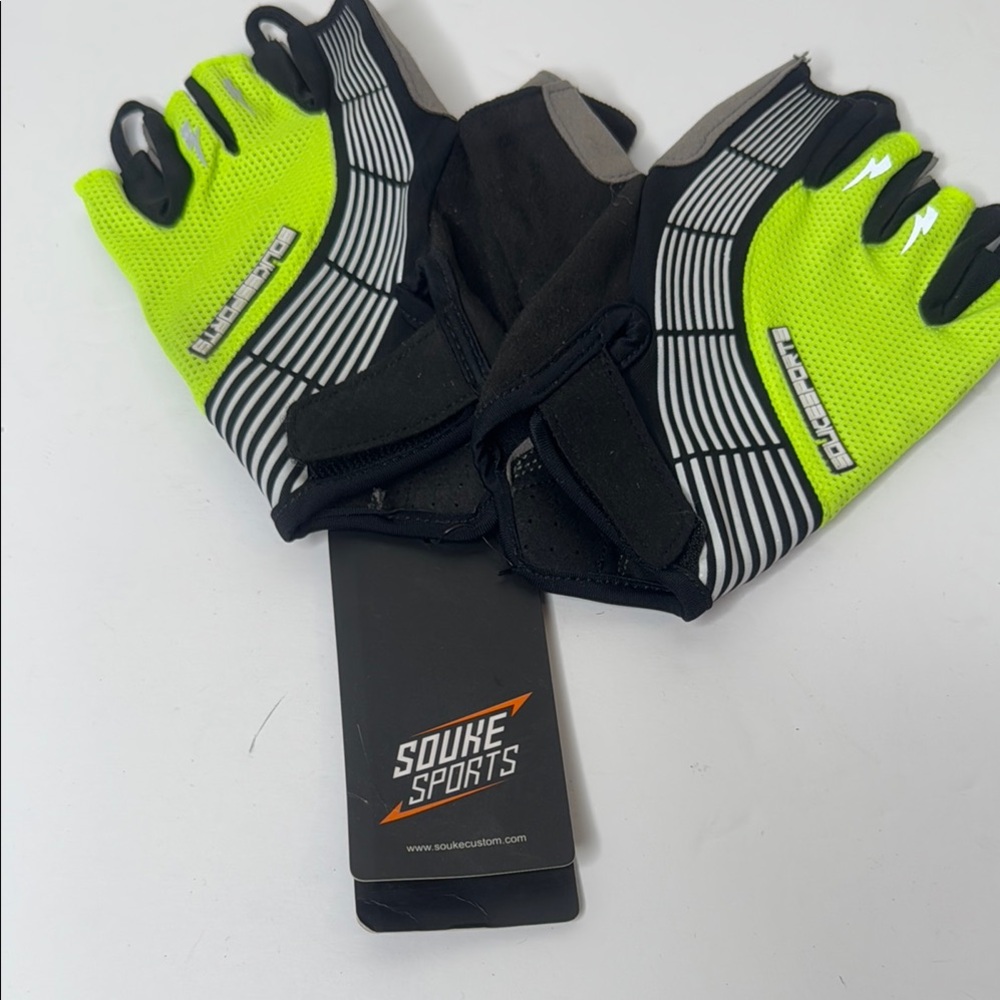 Women's Cycling Gloves - Green and Black
